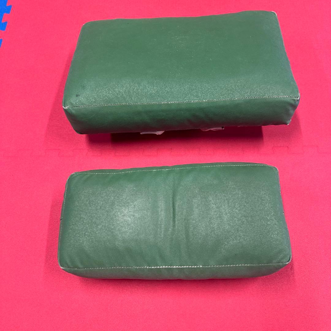 ウイニング 緑色キックミット2個セット