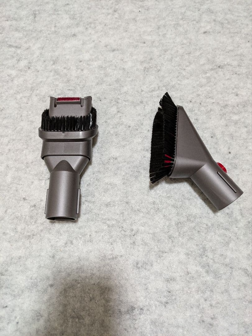 Dyson スティッククリーナー本体 各種アタッチメント付き