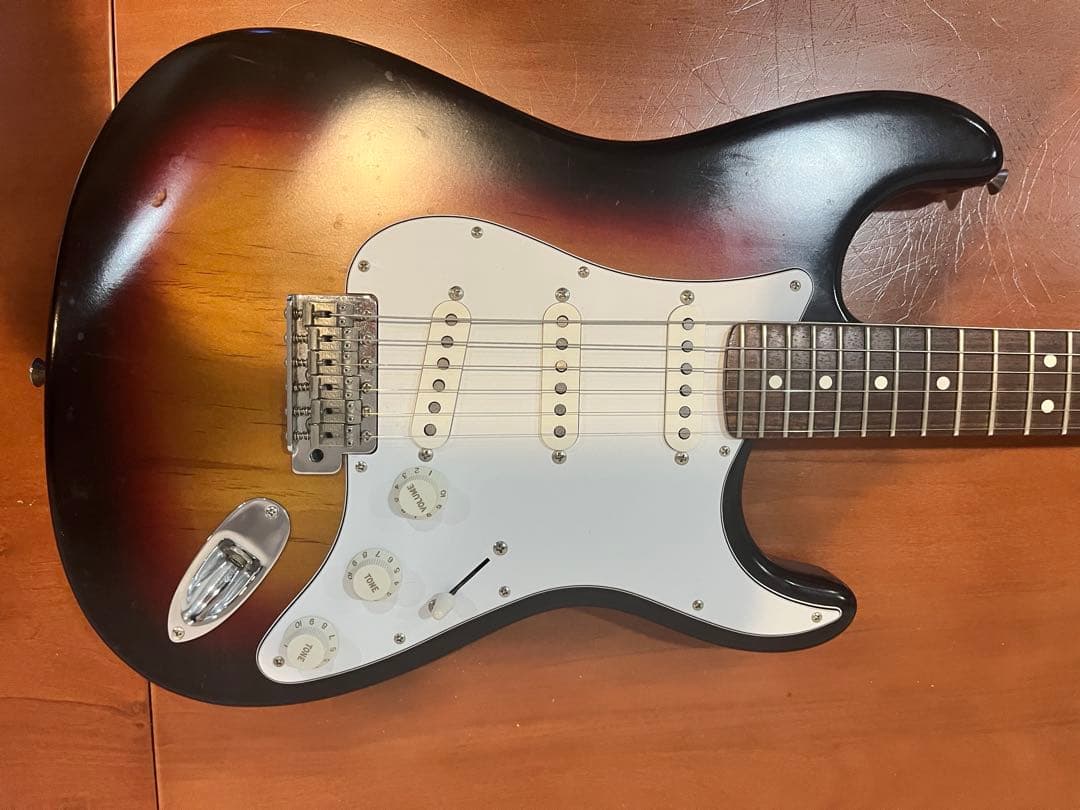 Fender USA American Series ストラト 2004年製