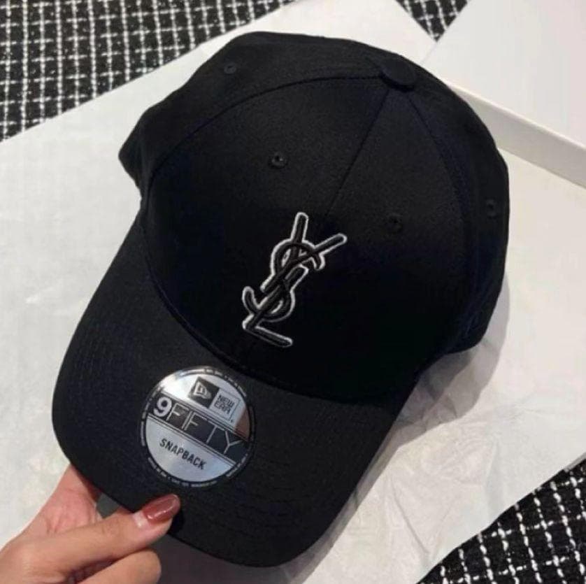 SAINT LAURENT ブラック ベースボールキャップ 9FORTY