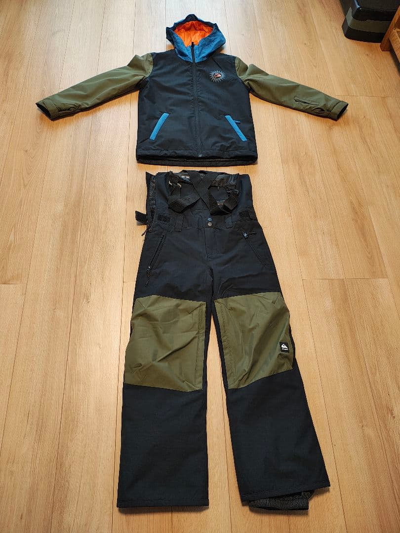[再値下げ]Quicksilver　子供用150相当　スキーウェア
