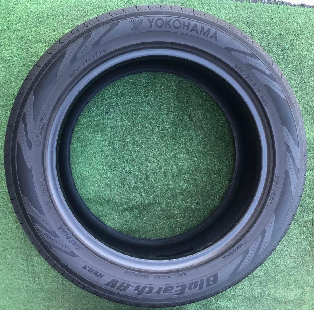 215/55 R17 YOKOHAMA BluEarth RV03ラジアルタイヤ