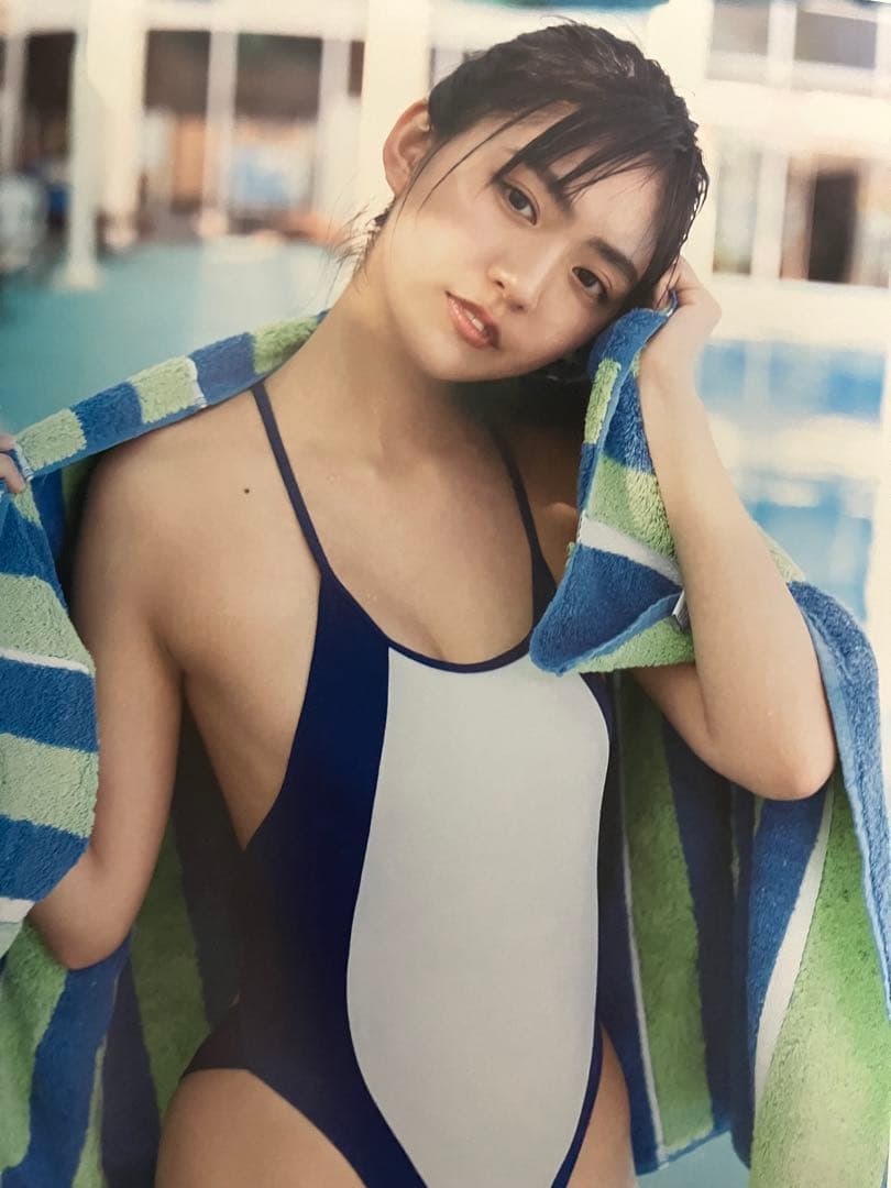 月―Luna― 豊田ルナ1st写真集　初版　帯付き　直筆サイン本