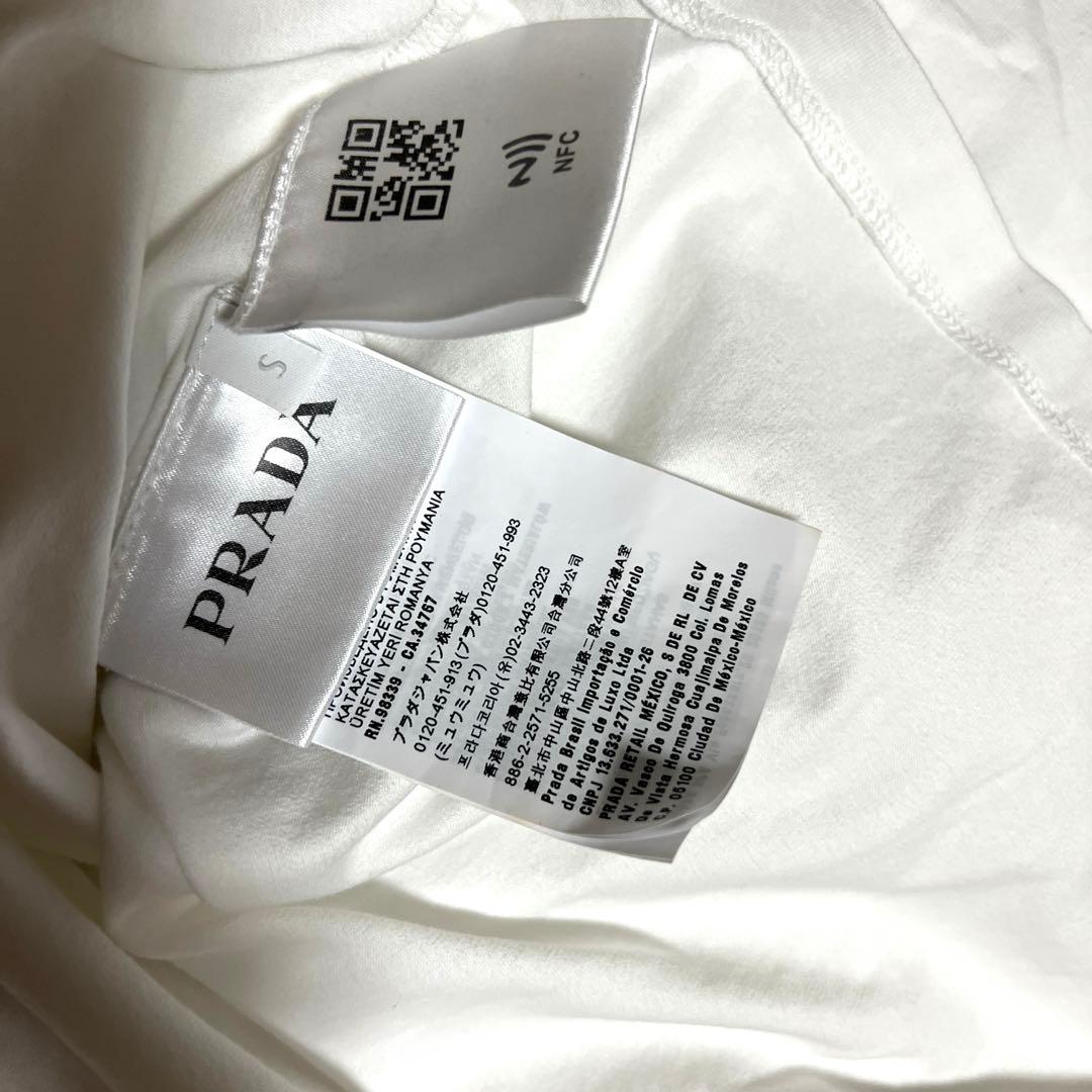 プラダPRADAシンプル白Tシャツ2度使用メンズレディース