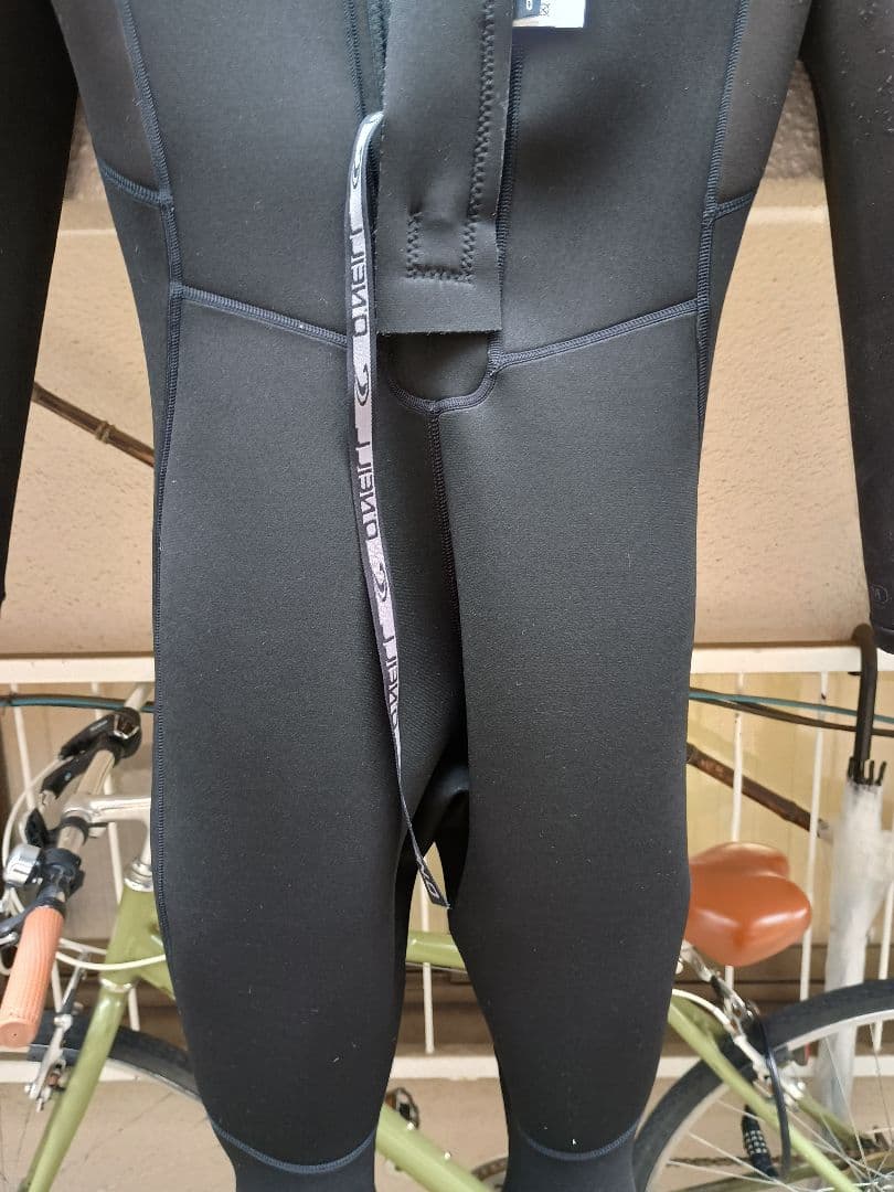 よし：O'Neill ブラック フルウェットスーツ　 ジャージ