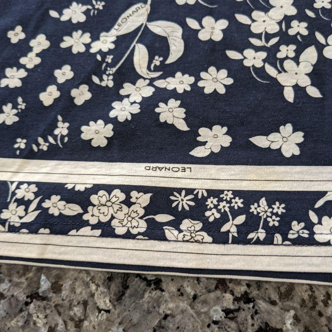 LEONARD ネイビーフラワープリント 半袖Tシャツl