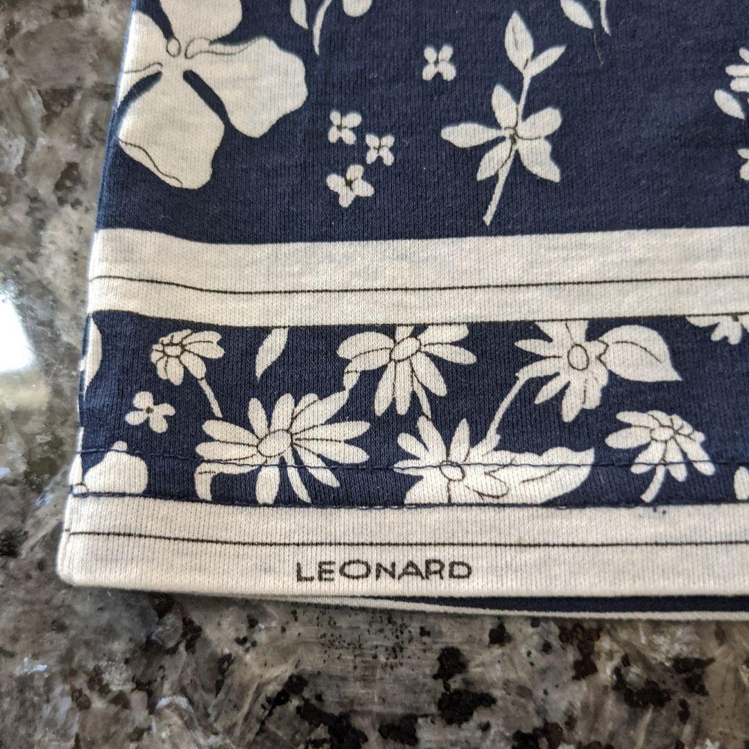LEONARD ネイビーフラワープリント 半袖Tシャツl
