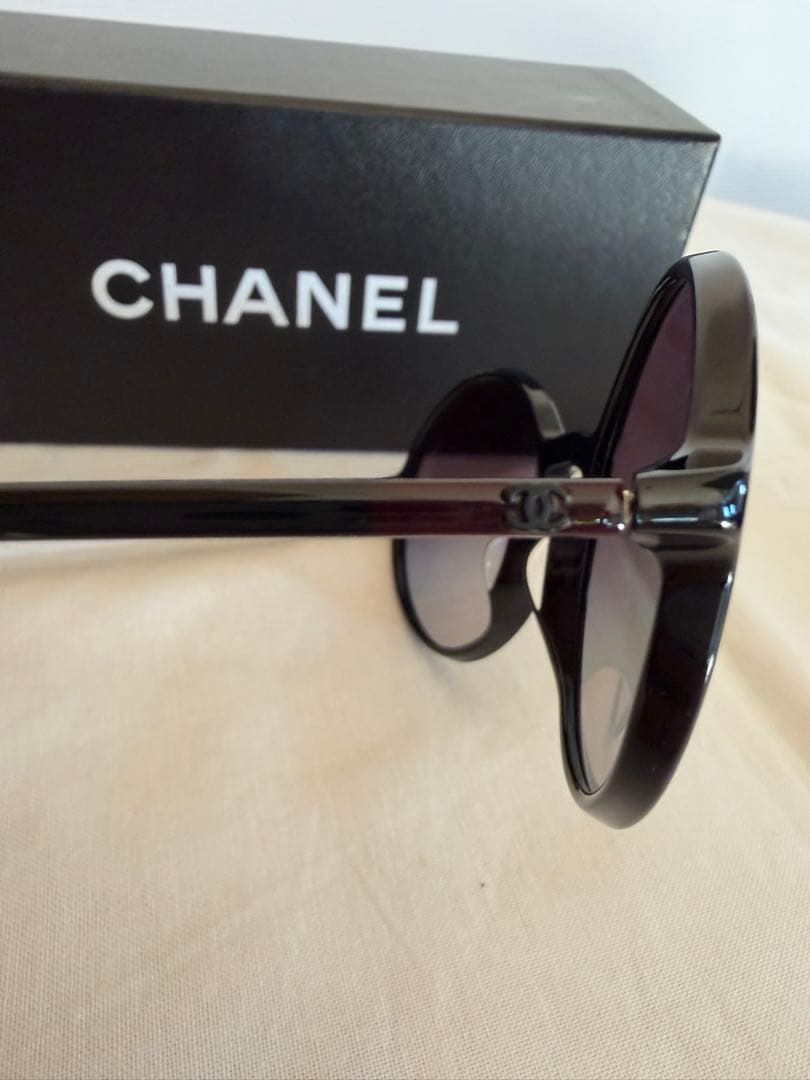【美品】CHANEL ブラック サングラス ラウンド型
