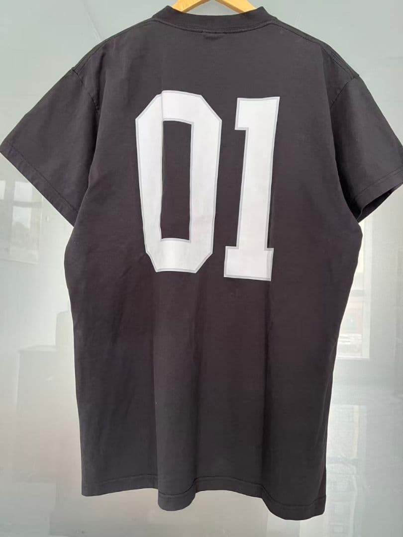 バレンシアガ BALENCIAGA 01 Tシャツ ブラック 新品同様