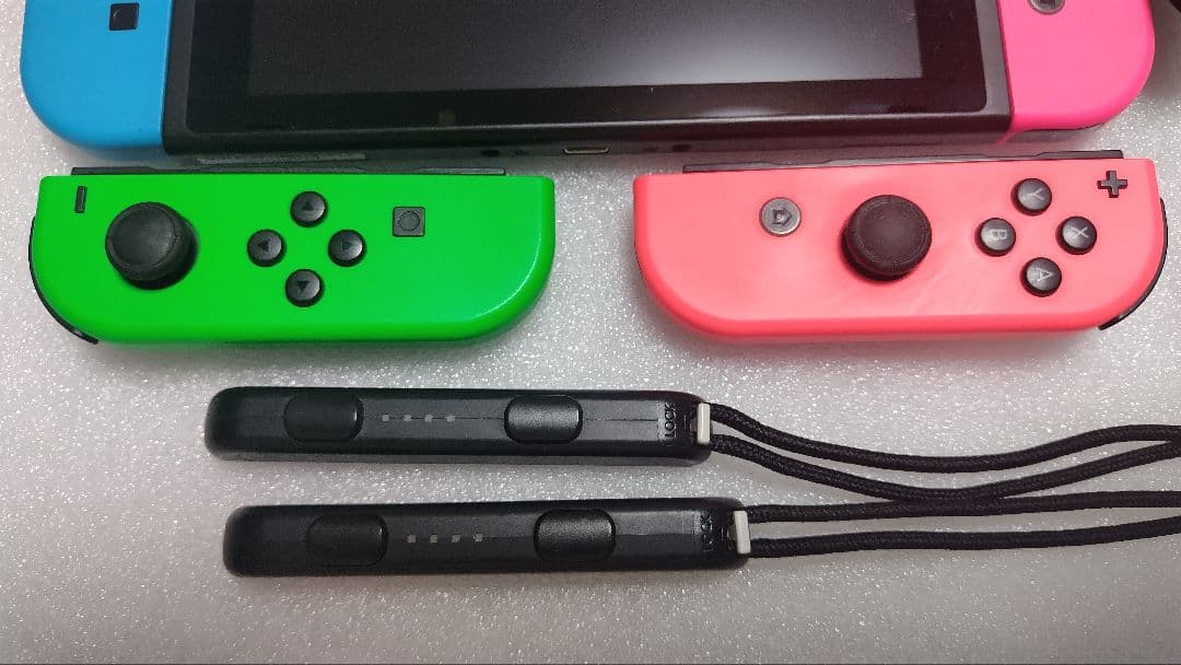 Nintendo Switch 本体 Joy-Con付き　マリオのケース付
