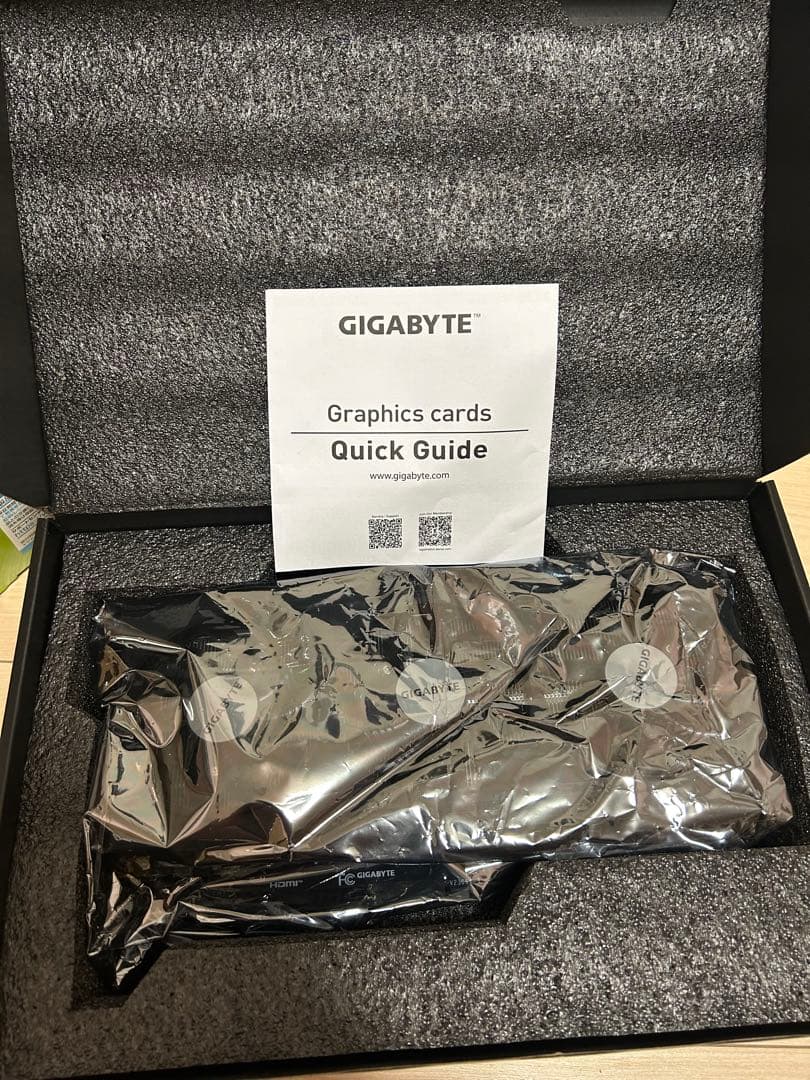 GIGABYTE-GEFORCE RTX 4070中古