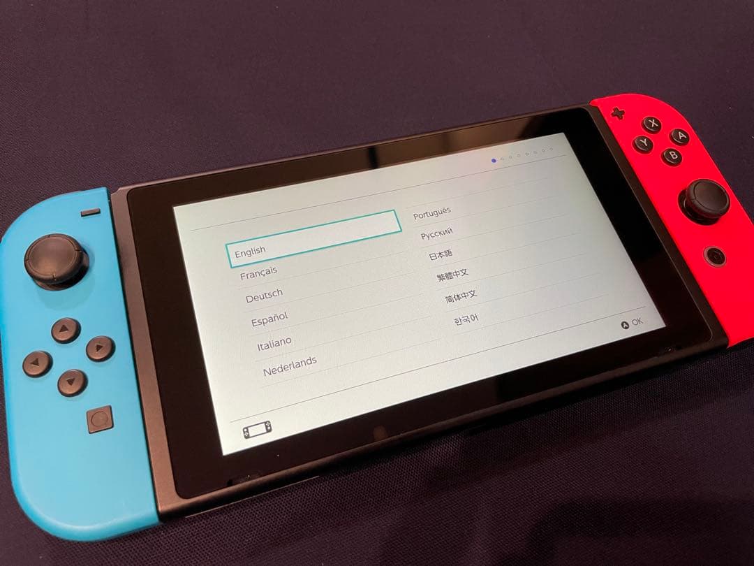 吉*犬様 Nintendo Switch 本体 青/赤 Joy-Con付き