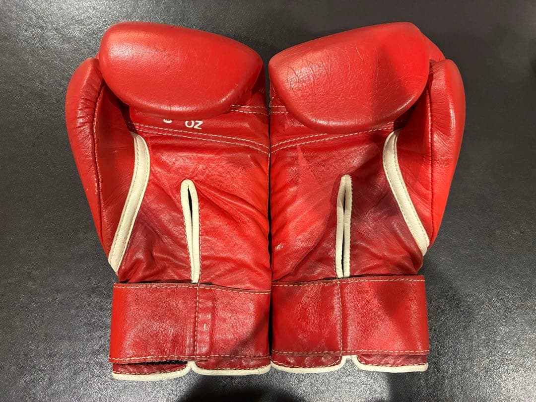 【美品】Winning ボクシンググローブ 8oz 赤