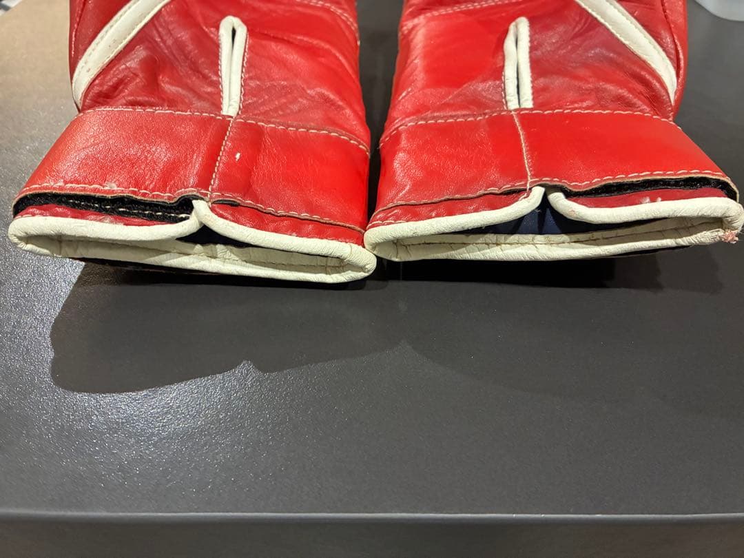 【美品】Winning ボクシンググローブ 8oz 赤