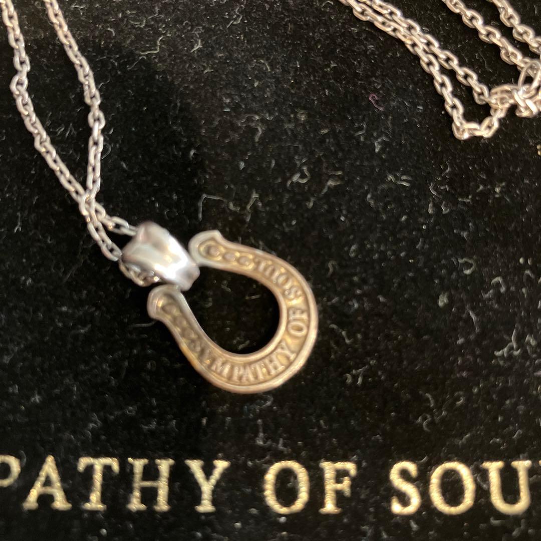 SYMPATHY OF SOUL 馬蹄型ペンダントネックレス