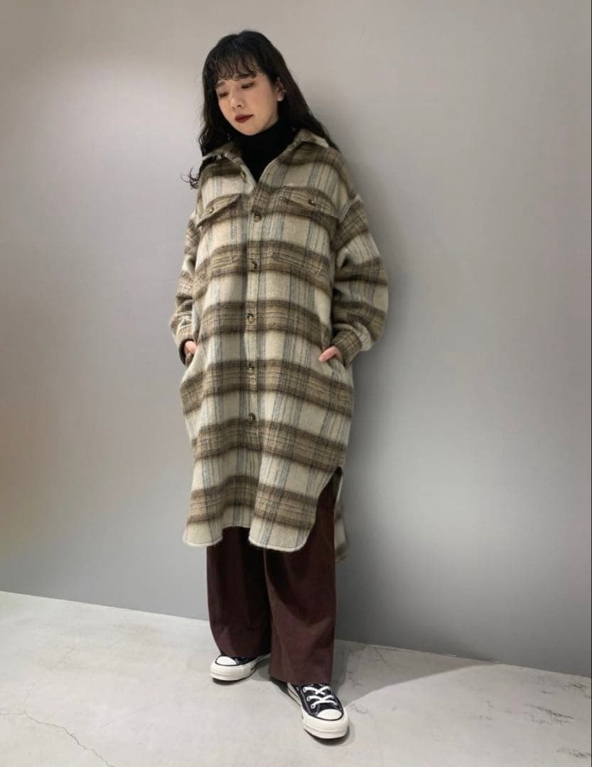 【期間限定値下げ】シャギーチェックコート　CONVERSE TOKYO