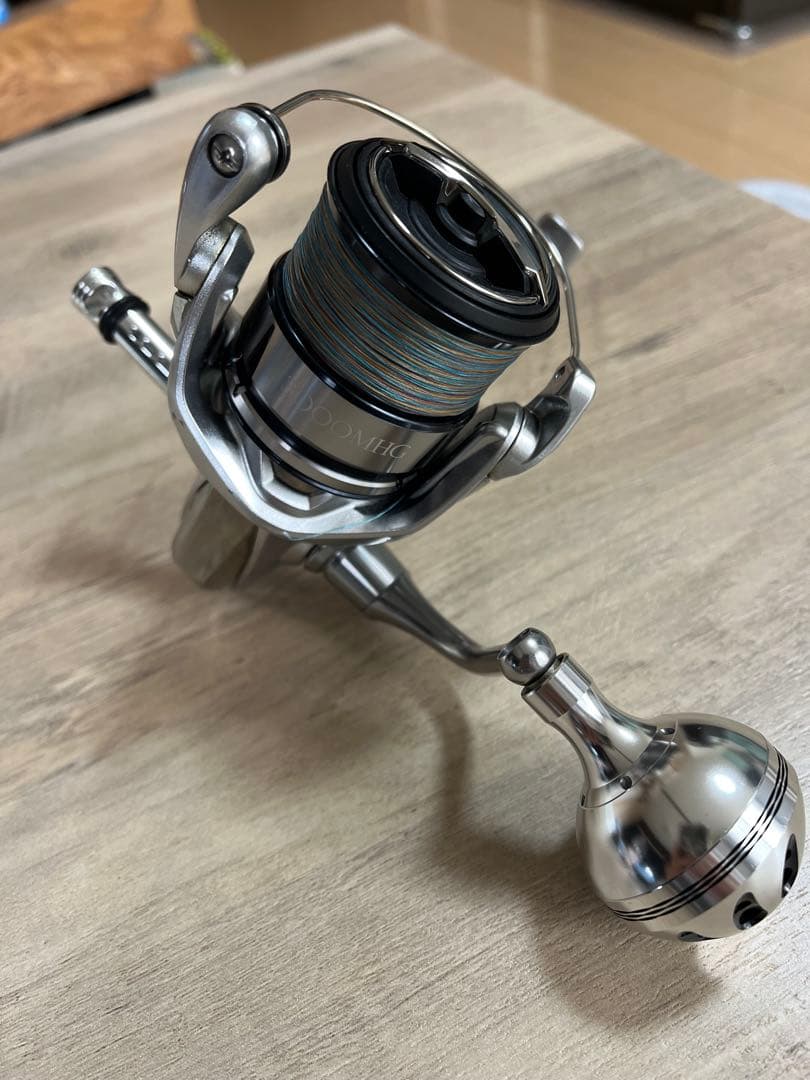 シマノ　shimano 19 ストラディック 3000MHG