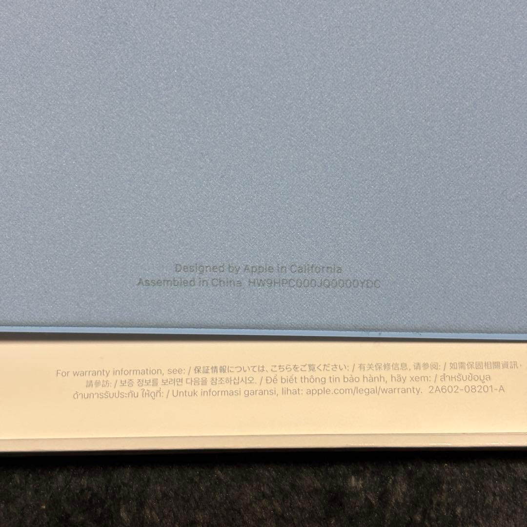 iPad (A16 / 第10世代) 用 Smart Folio スカイ 水色