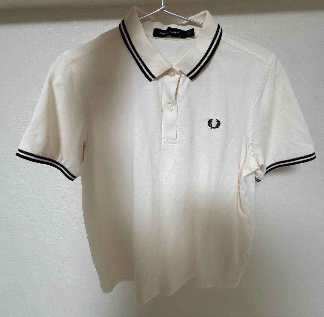 【Ray BEAMS 】別注／FRED PERRY ポロシャツ（ライトエクリュ）