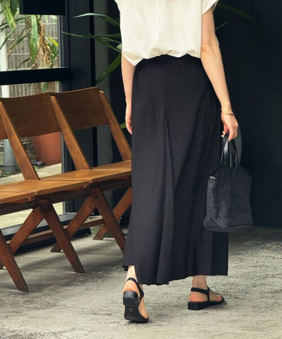 ビアズリー　バックテールニドムスカート美品