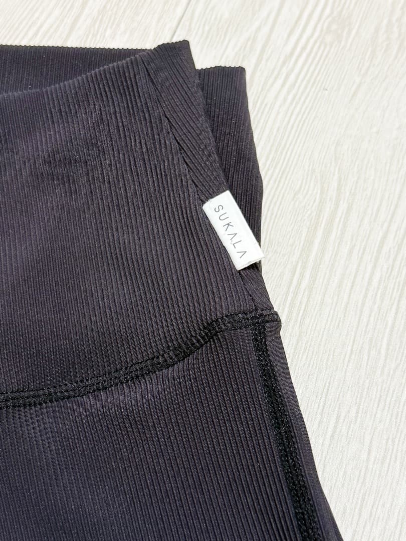 【美品】SUKALA　シンプルレギンス　ブラックMサイズ