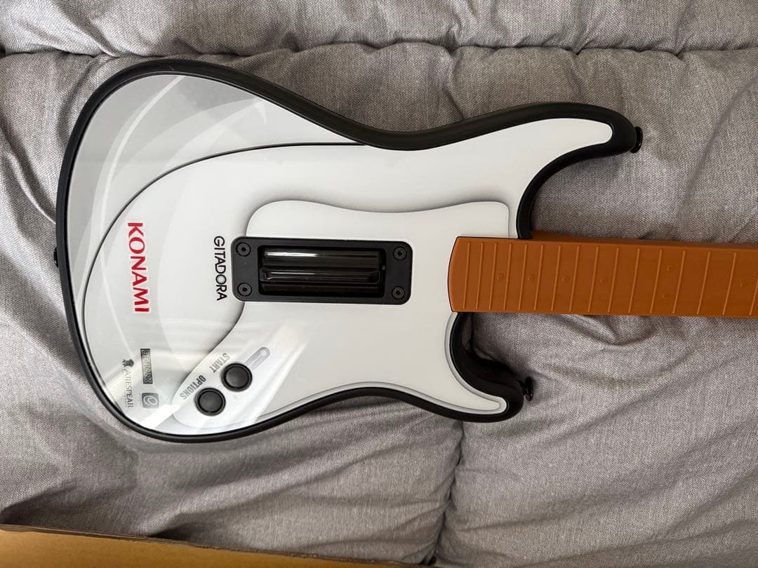 GITADORA専用ギターコントローラ プレミアムモデル