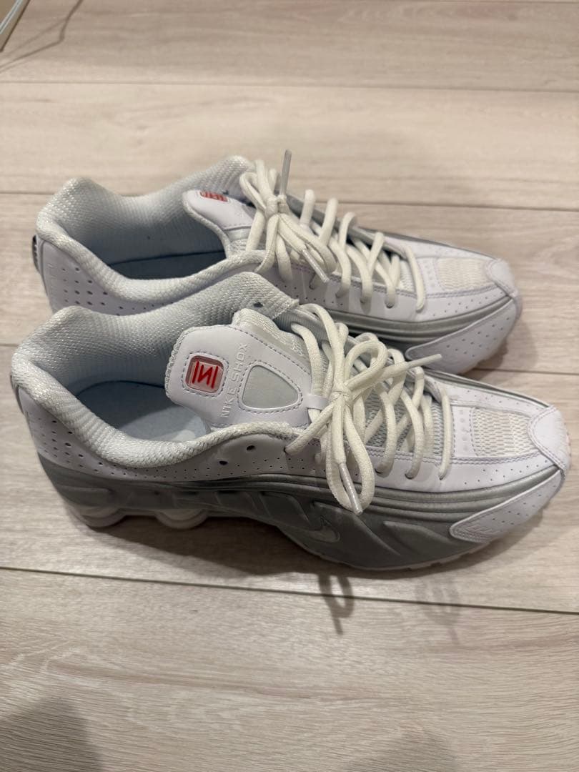 スニーカー NIKE ナイキ SHOX R4 ショックス R4 MHQ