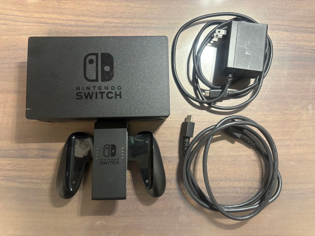 【美品】Nintendo Switch本体　256G SDカード付
