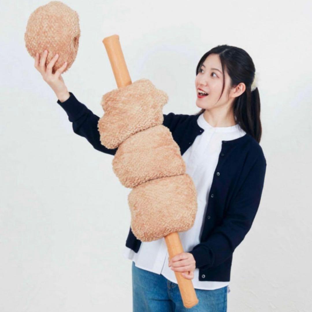 セブンイレブンのHappyくじ☆特賞　BIG!ぬいぐるみからあげ棒