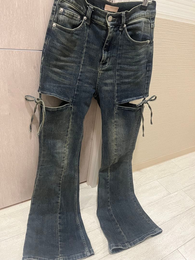 RESEXXY カットアウトリボンデニムパンツ