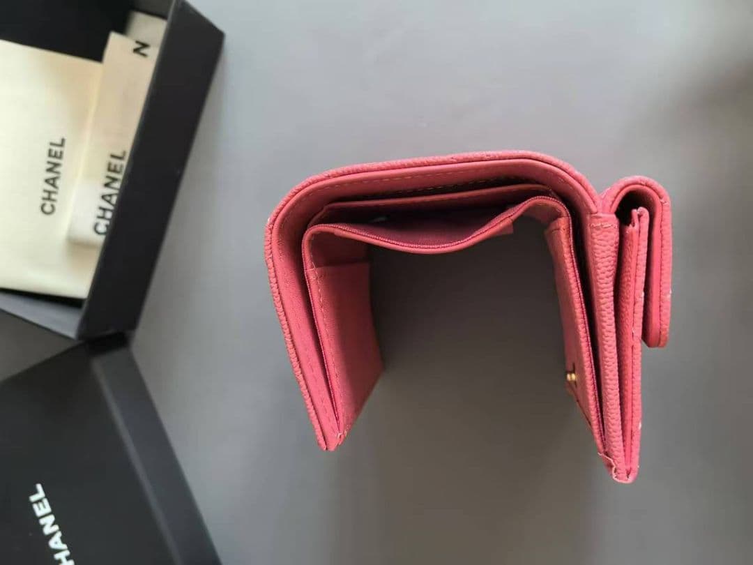 m*a様 CHANEL 三つ折り財布