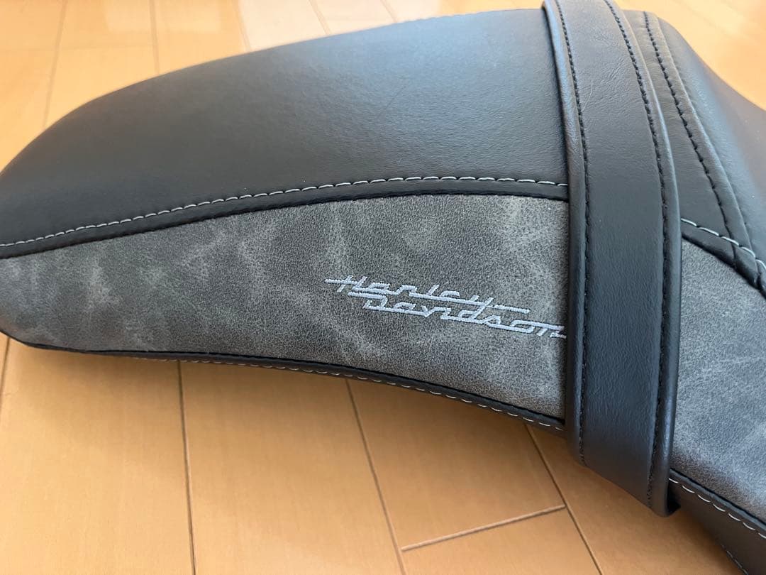 オケラン Harley-Davidson 純正バットランダーシート