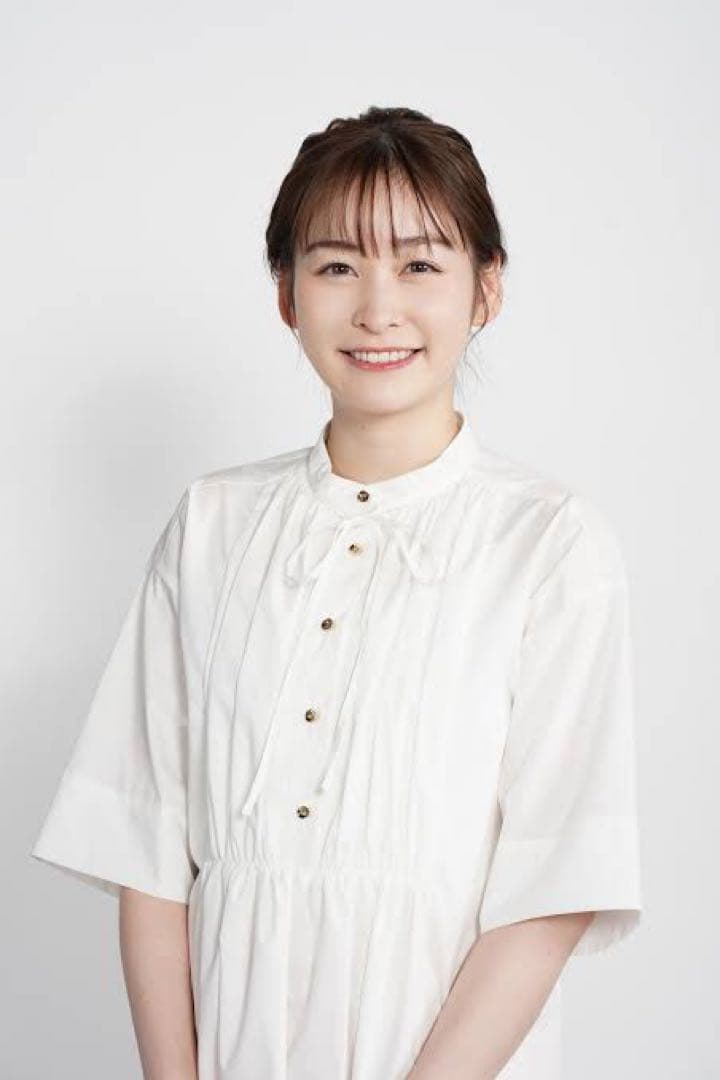日本テレビアナウンサー　岩田絵里奈直筆サイン色紙