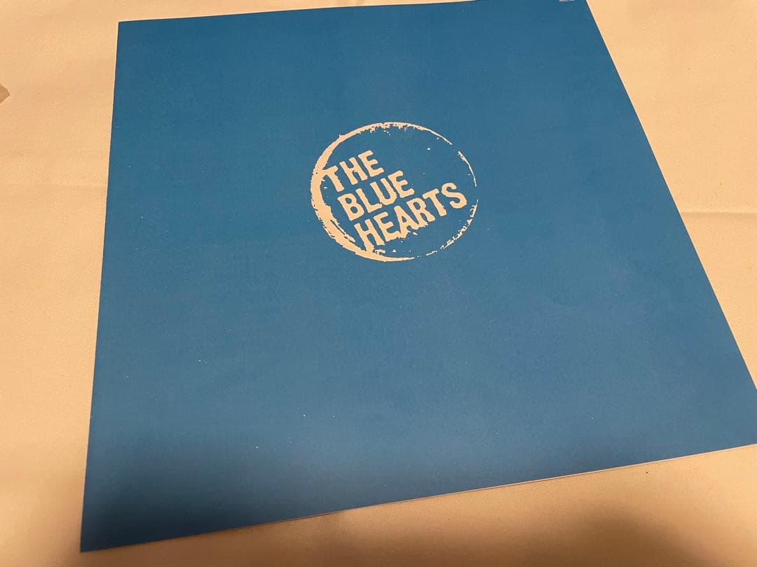邦楽 THE BLUE HEARTS YOUNG AND PRETTY