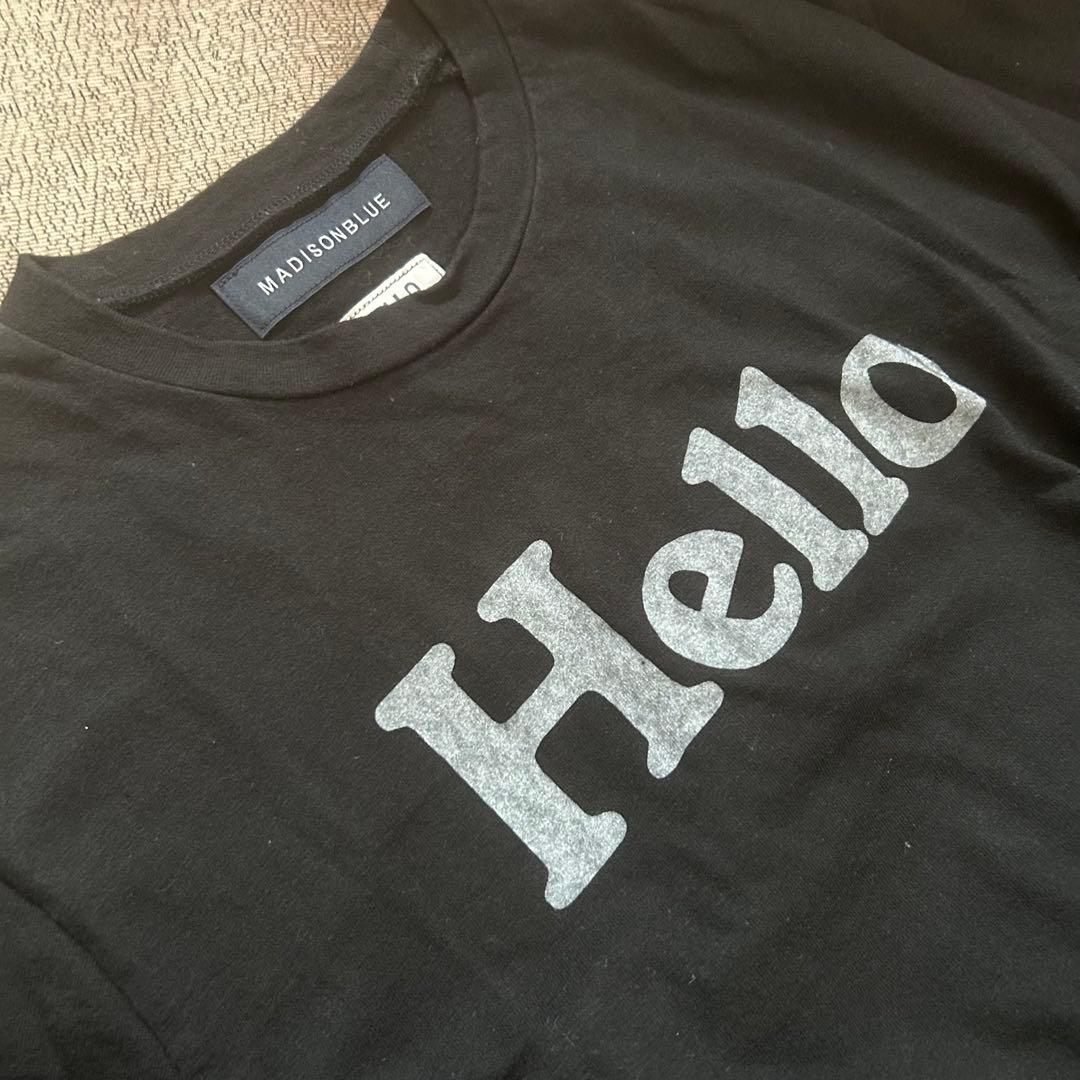 マディソンブルー Hello ハロー　ロゴ　Tシャツ　黒　01