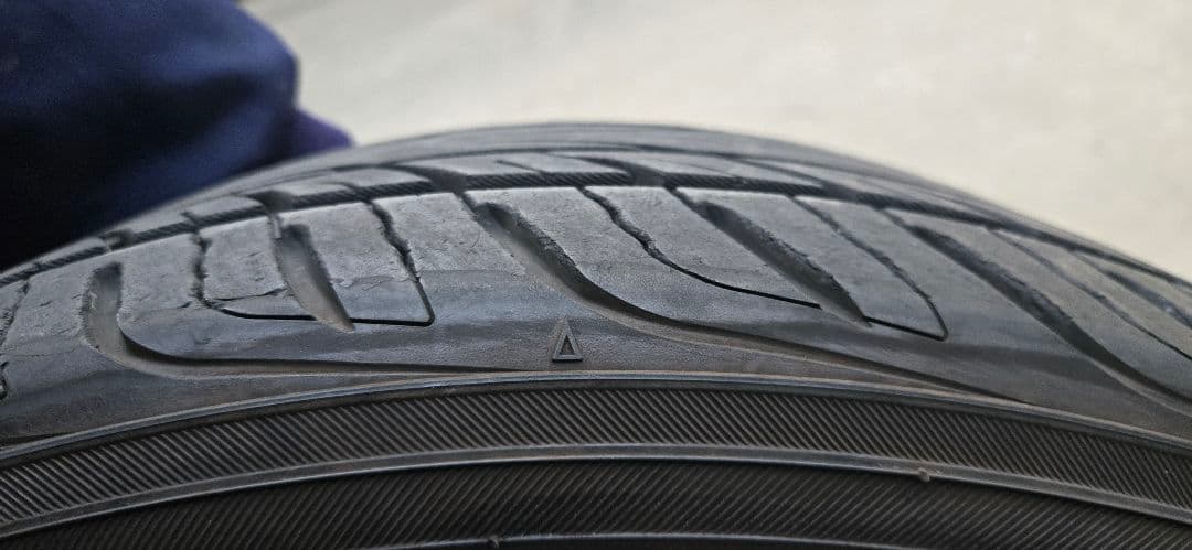 YOKOHAMA245/40/R20 4本セット24年製 バリ山2個口送料込み②