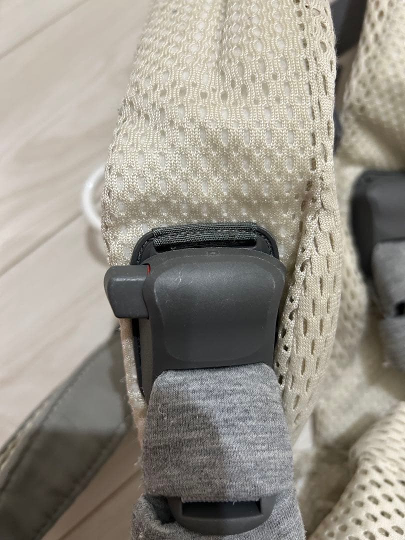 BABYBJÖRN BABY CARRIER HARMONY クリーム