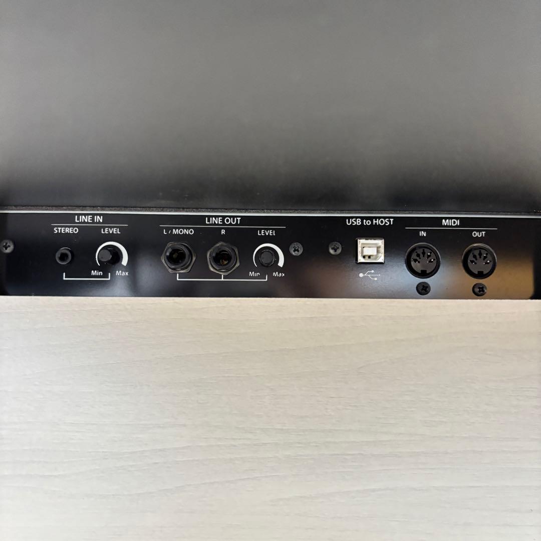 送料無料！木製鍵盤 KAWAI CA58A ホワイトデジタルピアノ 電子ピアノ