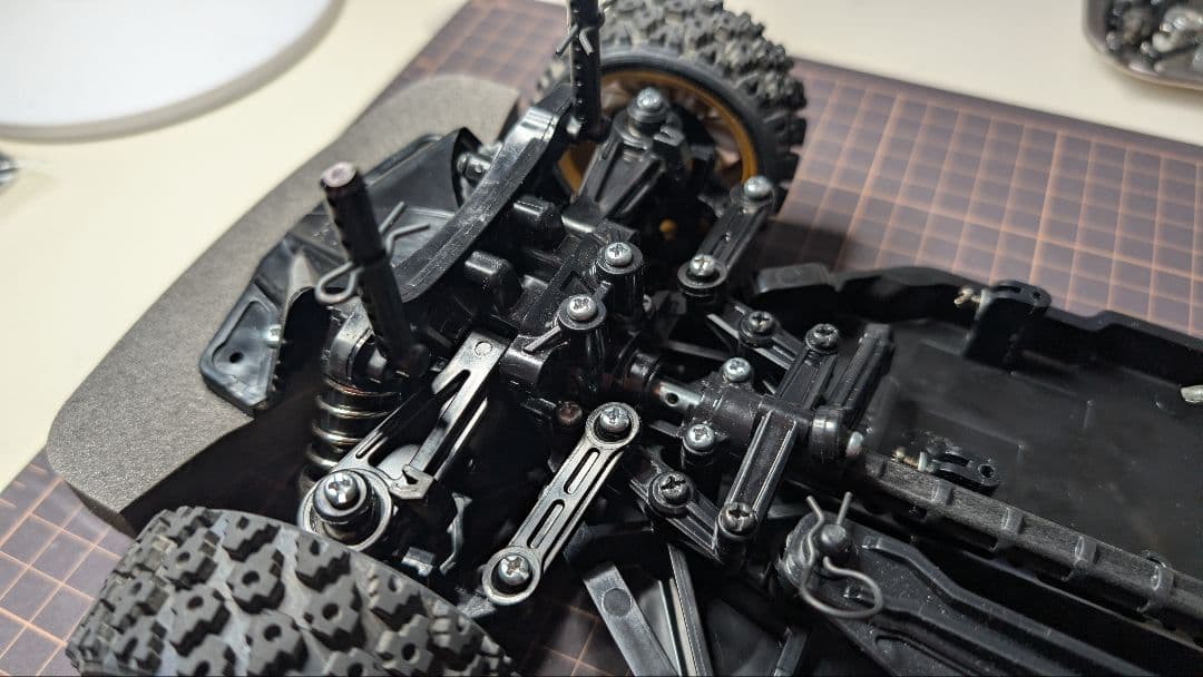 【新品パーツ多数・必須OP付】タミヤ TT-02 シャーシ本体（メカなし）