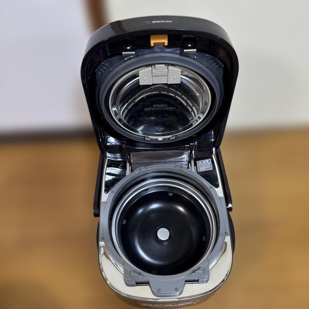 象印 炊飯器 圧力IH式 南部鉄器極め羽釜 5.5合 ブラック NP-WT10