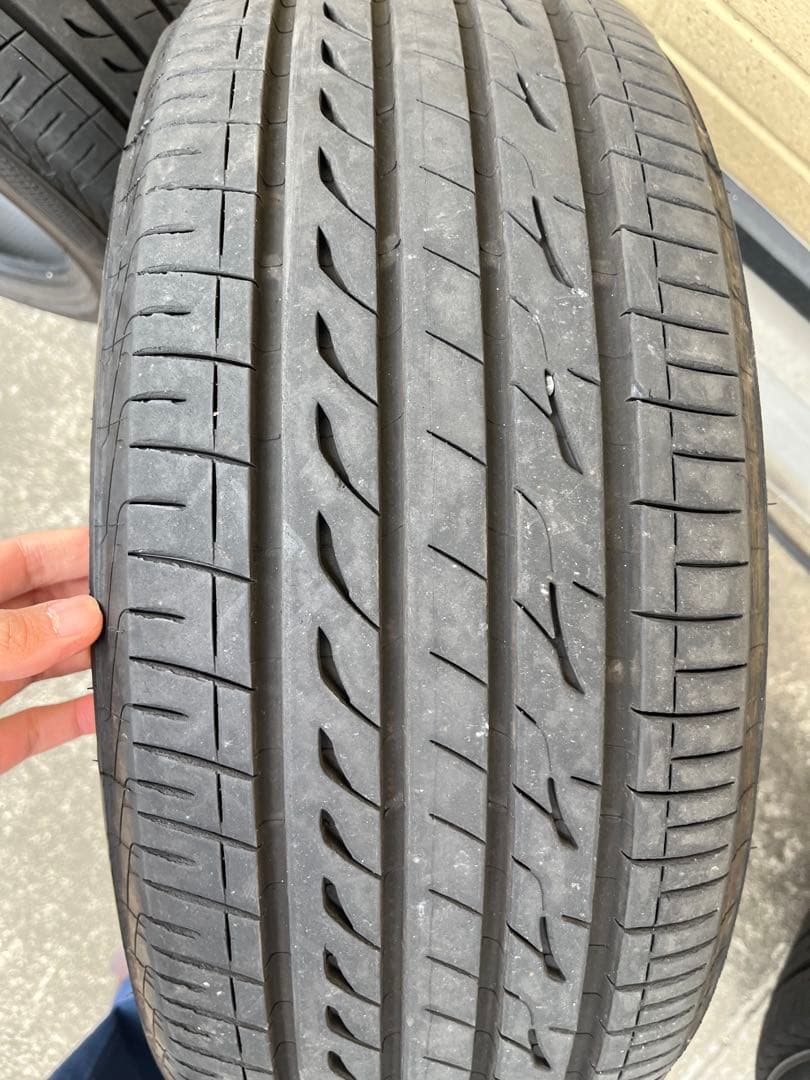 REGNO GR-XⅢ 225/45R18 タイヤ
