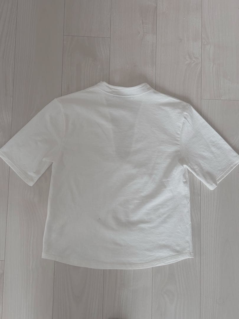 ETRE TOKYO プランジングネックTee