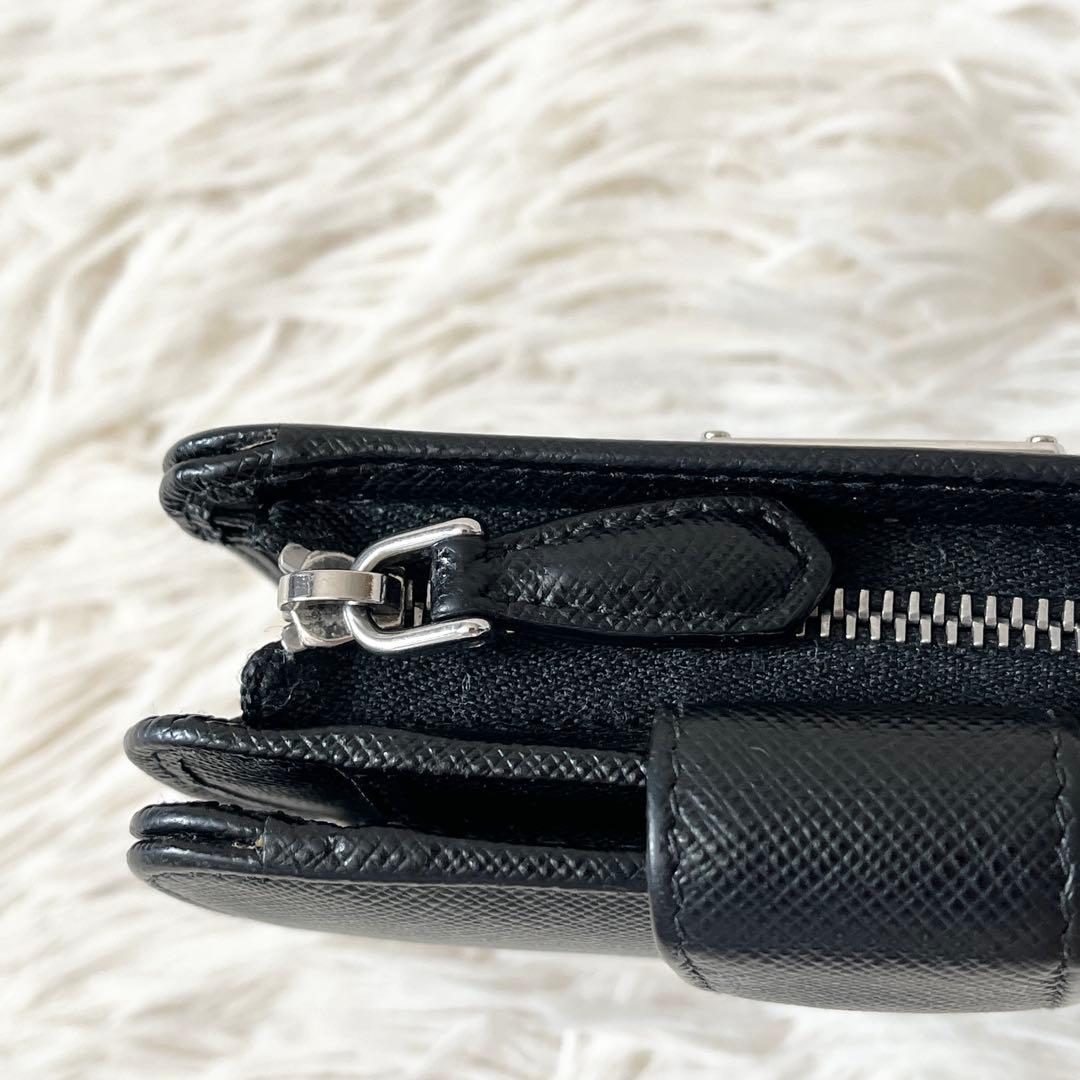 美品✨PRADA プラダ　三角ロゴ　二つ折り財布 サフィアーノ　1ml018 黒