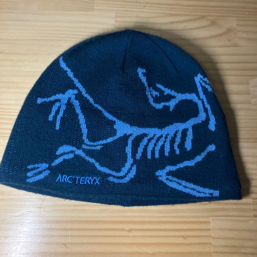 ARC'TERYX ネイビー　ビーニー
