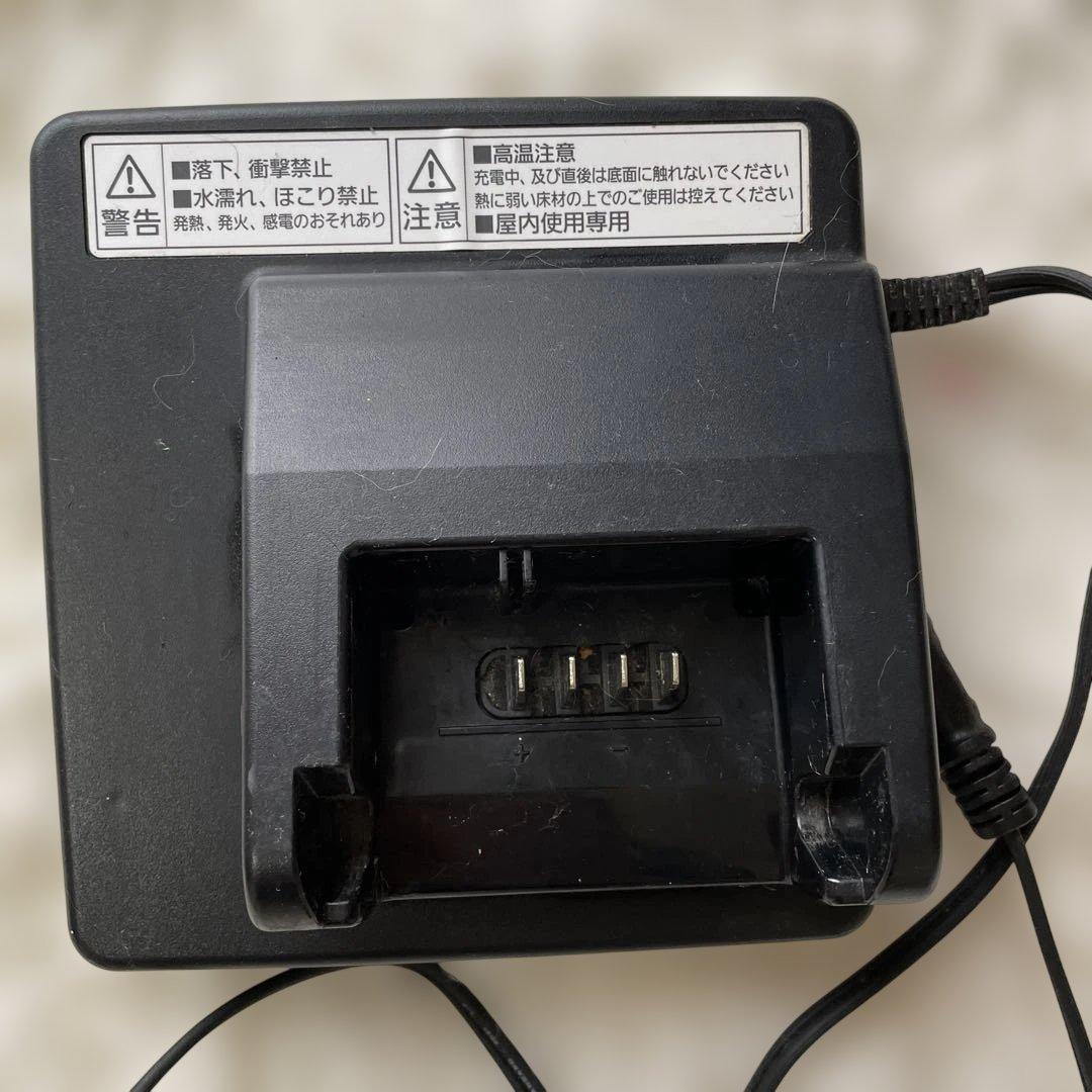 パナソニック　電動アシスト自転車バッテリー充電器　NKJ075Z1