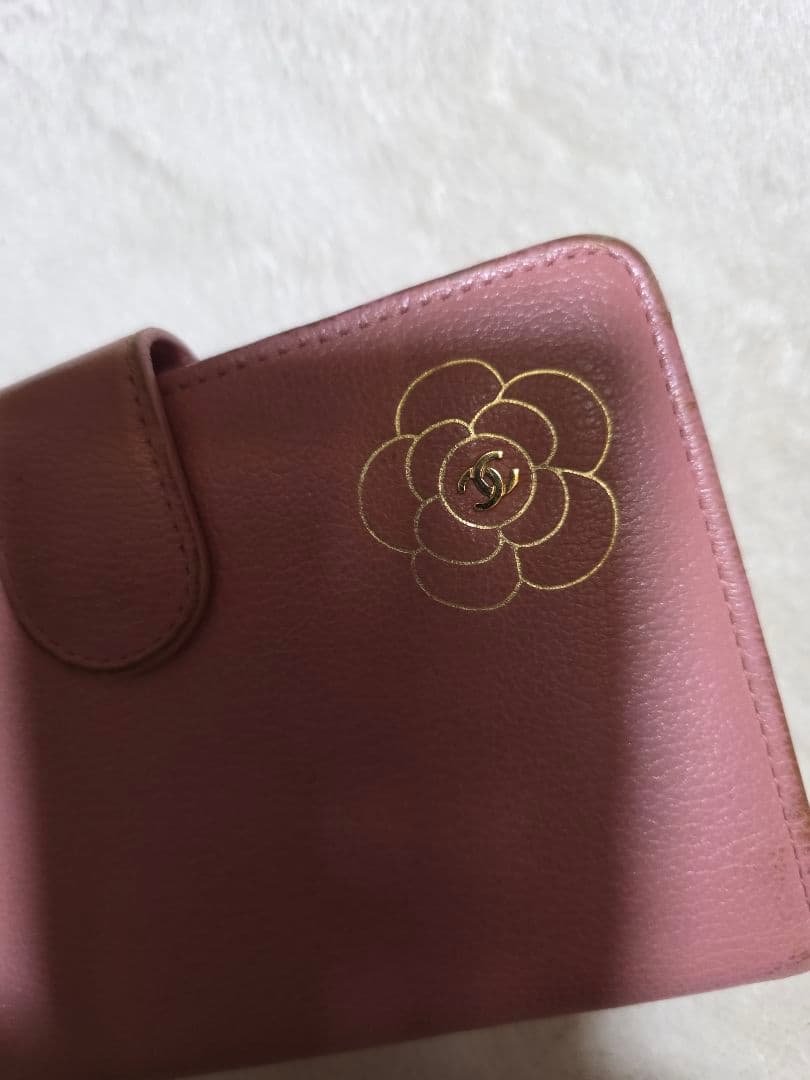 ✩CHANEL✩カメリア二つ折り財布✩中古品✩