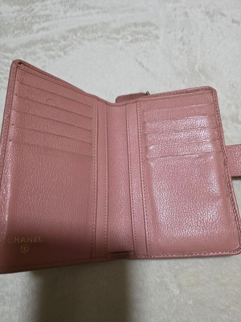 ✩CHANEL✩カメリア二つ折り財布✩中古品✩