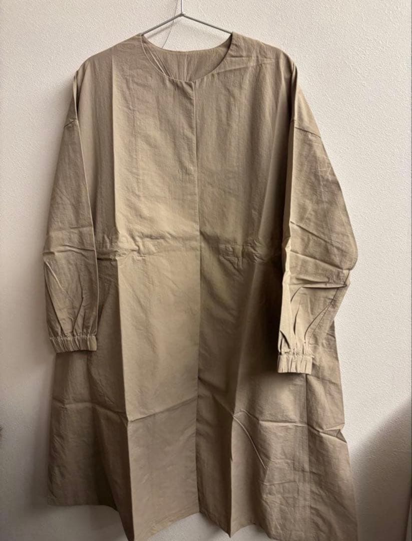 BEARDSLEYバルーン袖フレアーコート　beige