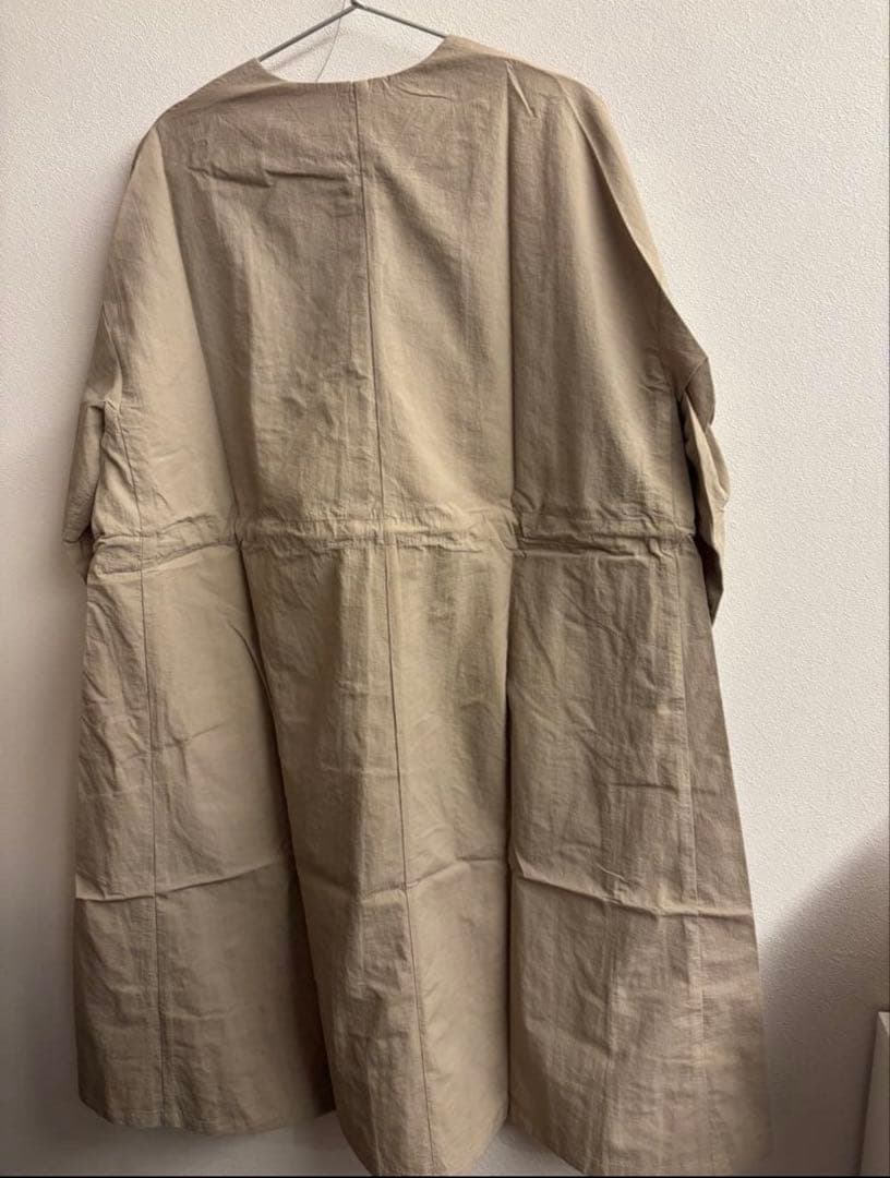 BEARDSLEYバルーン袖フレアーコート　beige