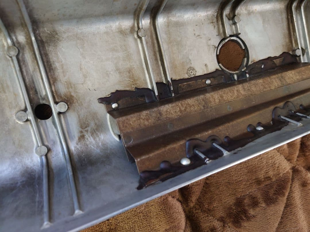 SR311 U20 バルブカバー バフ仕上げ